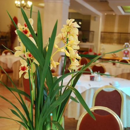 Hotel Pella Янниця Екстер'єр фото