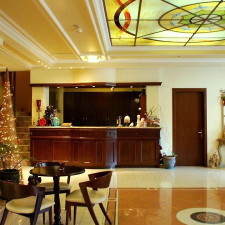 Hotel Pella Янниця Екстер'єр фото