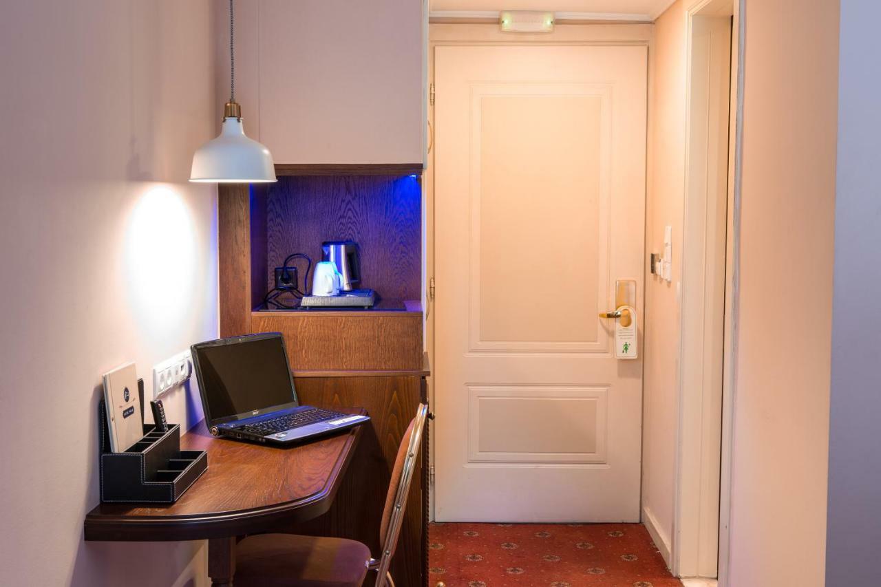 Hotel Pella Янниця Екстер'єр фото