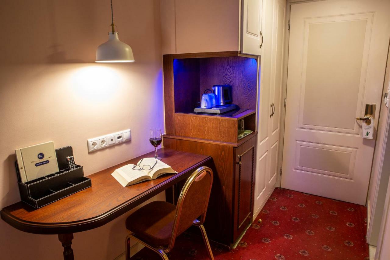 Hotel Pella Янниця Екстер'єр фото