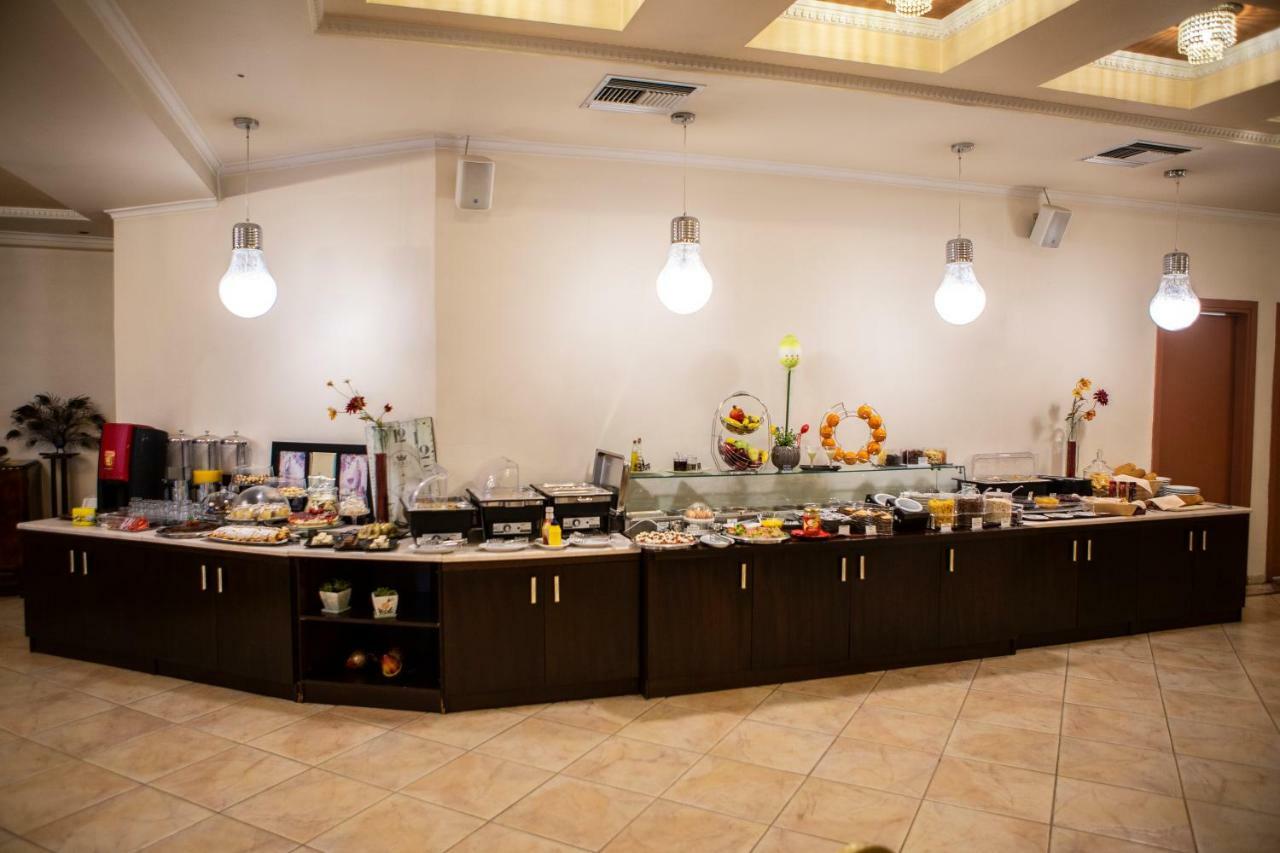 Hotel Pella Янниця Екстер'єр фото