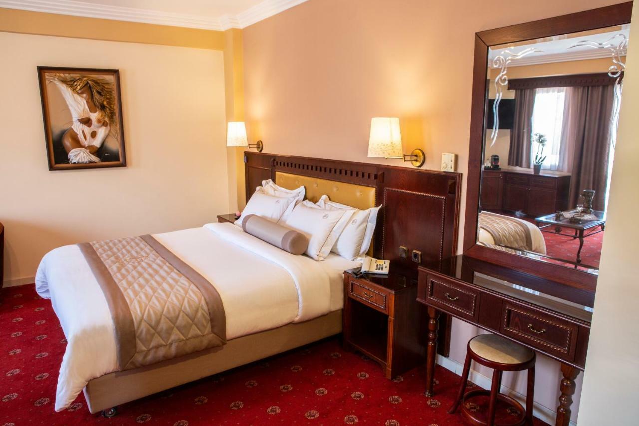 Hotel Pella Янниця Екстер'єр фото