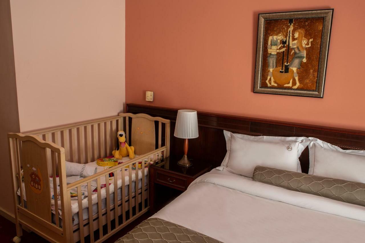 Hotel Pella Янниця Екстер'єр фото